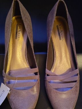 Kim Rogers Taupe Textured Pointed-Toe Pumps with Elastic Cross Straps